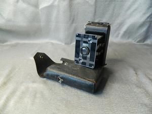 VINTAGE 1930s KODAK JIFFY SIX-20 FOLDING CAMERA**ART DECO**NOT TESTED**